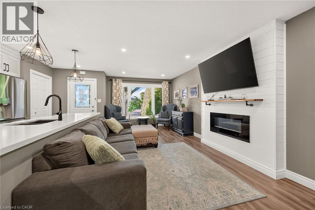2 ADLER Avenue - 11