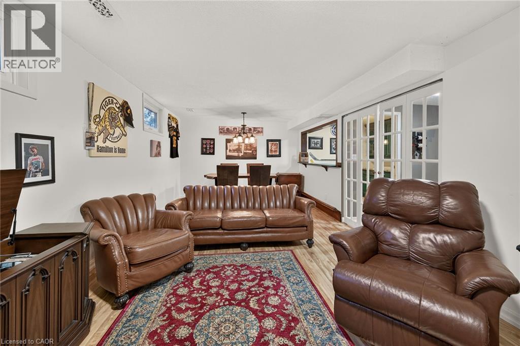 2 ADLER Avenue - Image 26