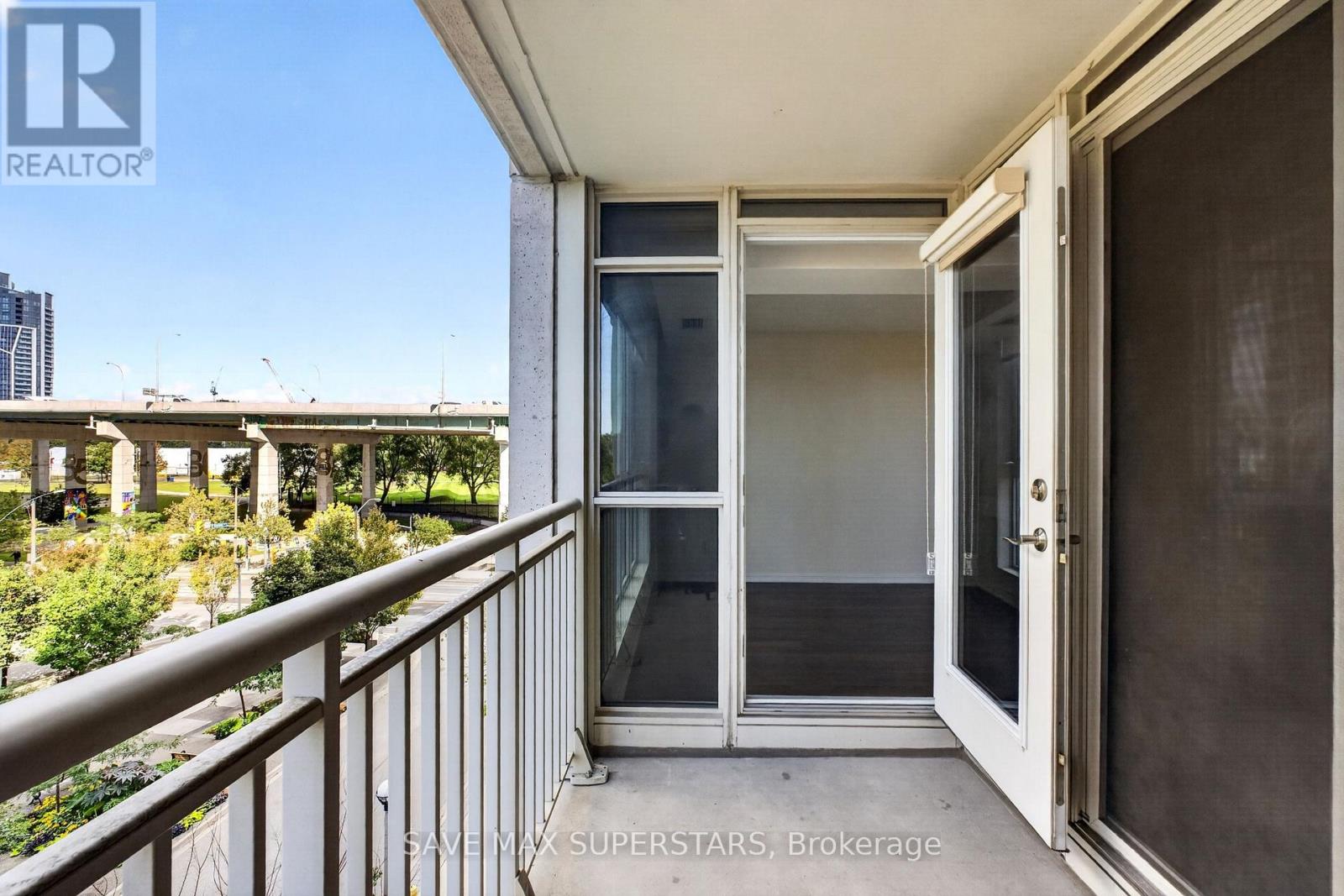 #714 35 BASTION STREET - Image 29