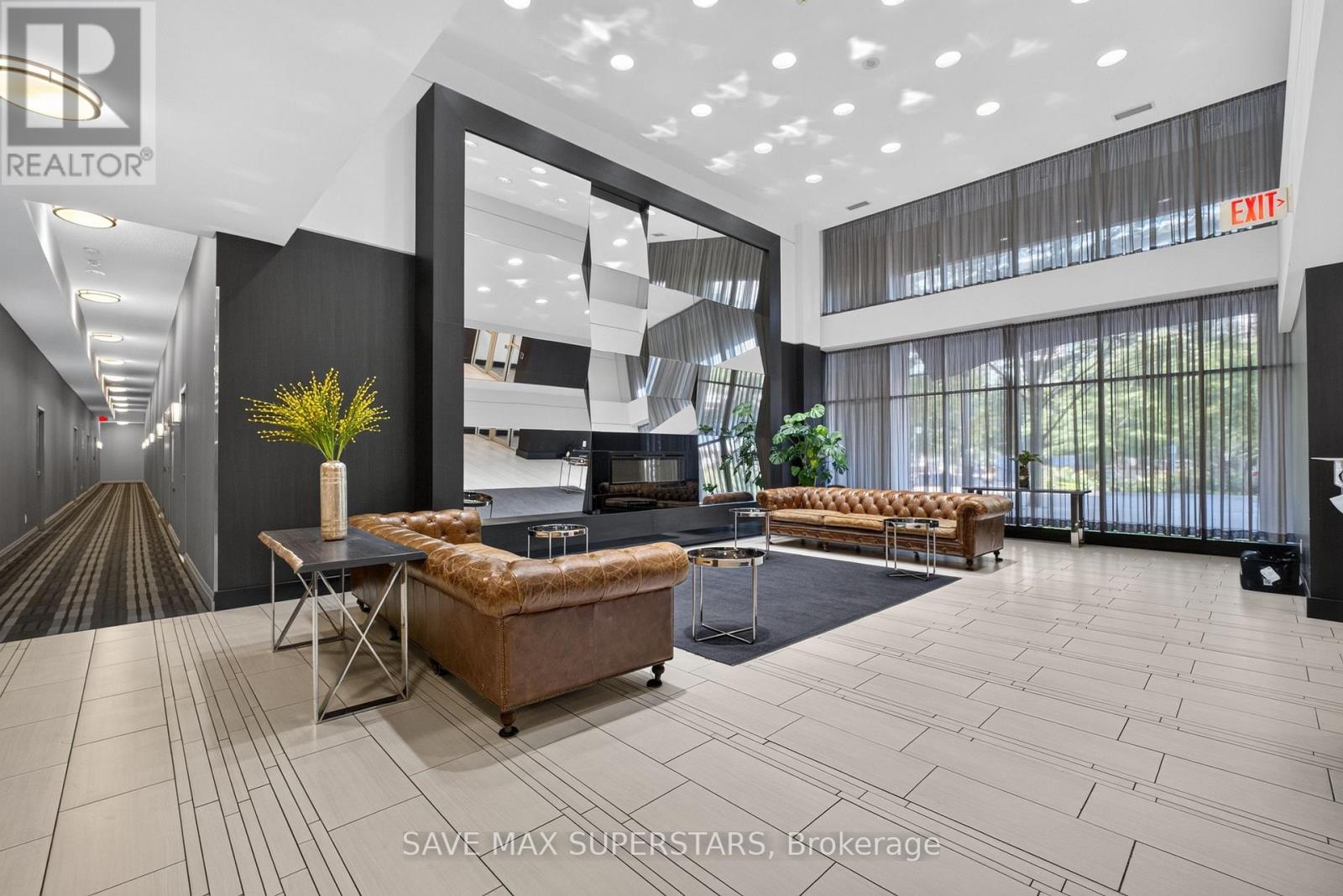 #714 35 BASTION STREET - Image 33