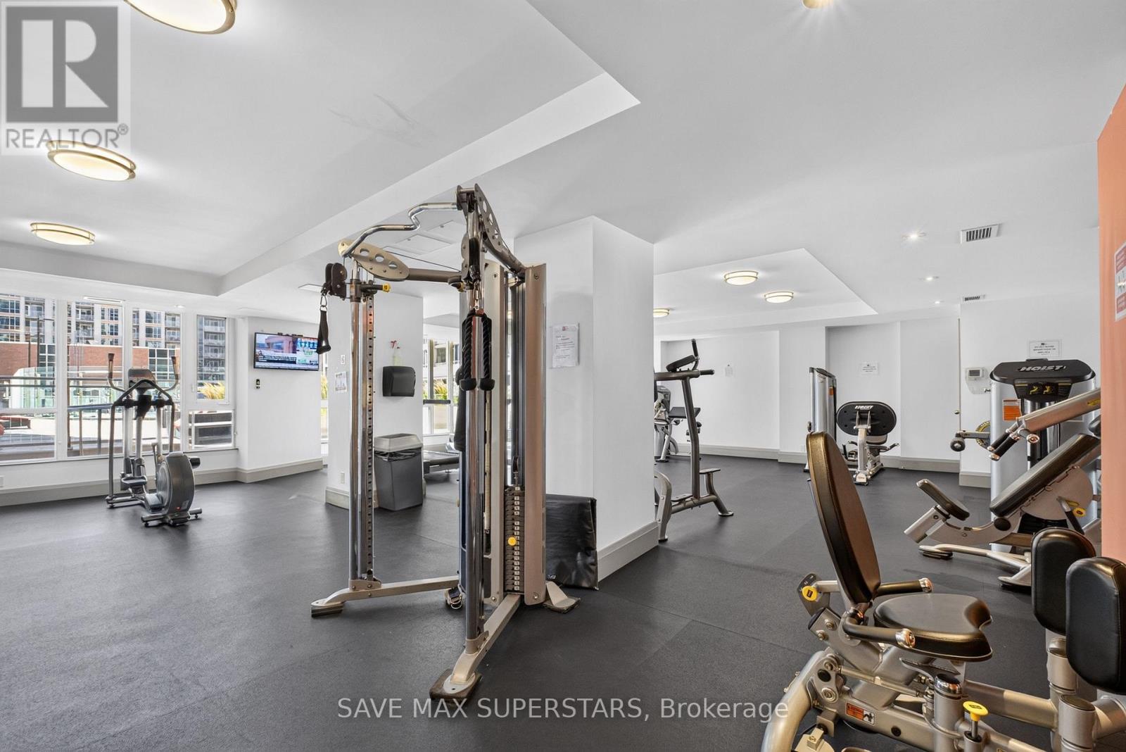 #714 35 BASTION STREET - Image 40