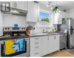 Upper - 277 Wychwood Avenue, Toronto, ON M6C2T6 Photo 12