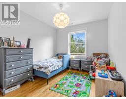 Upper - 277 Wychwood Avenue, Toronto, ON M6C2T6 Photo 17