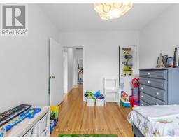 Upper - 277 Wychwood Avenue, Toronto, ON M6C2T6 Photo 18