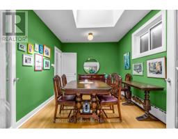 Upper - 277 Wychwood Avenue, Toronto, ON M6C2T6 Photo 8