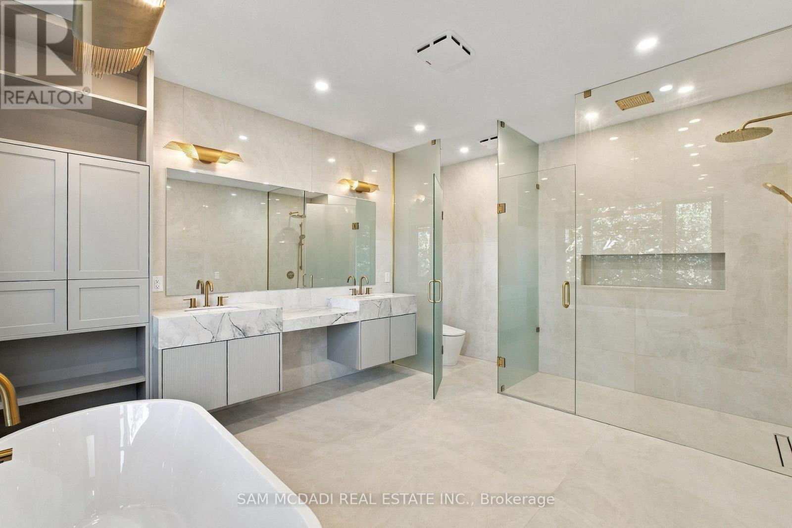 6 NORTH HILLS TERRACE - Image 21
