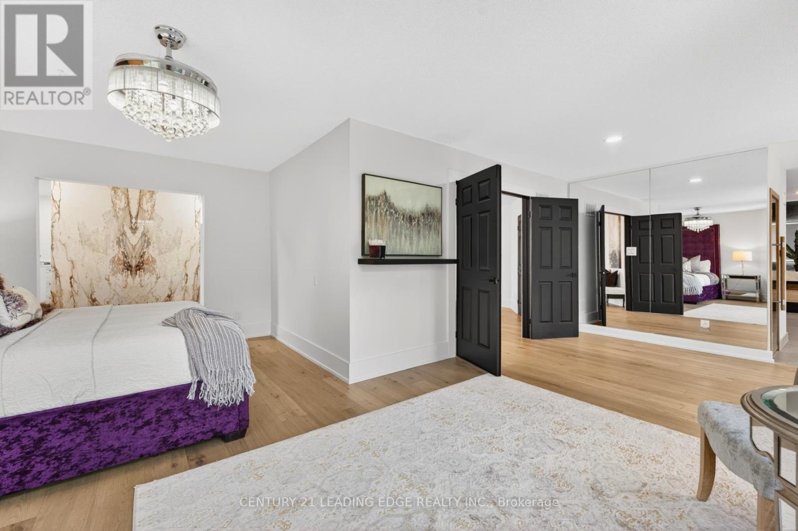 94 ROBERSON DRIVE - 23