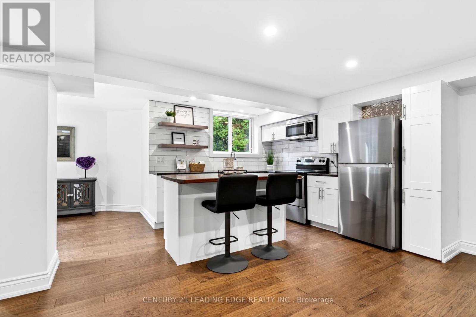 94 ROBERSON DRIVE - 37