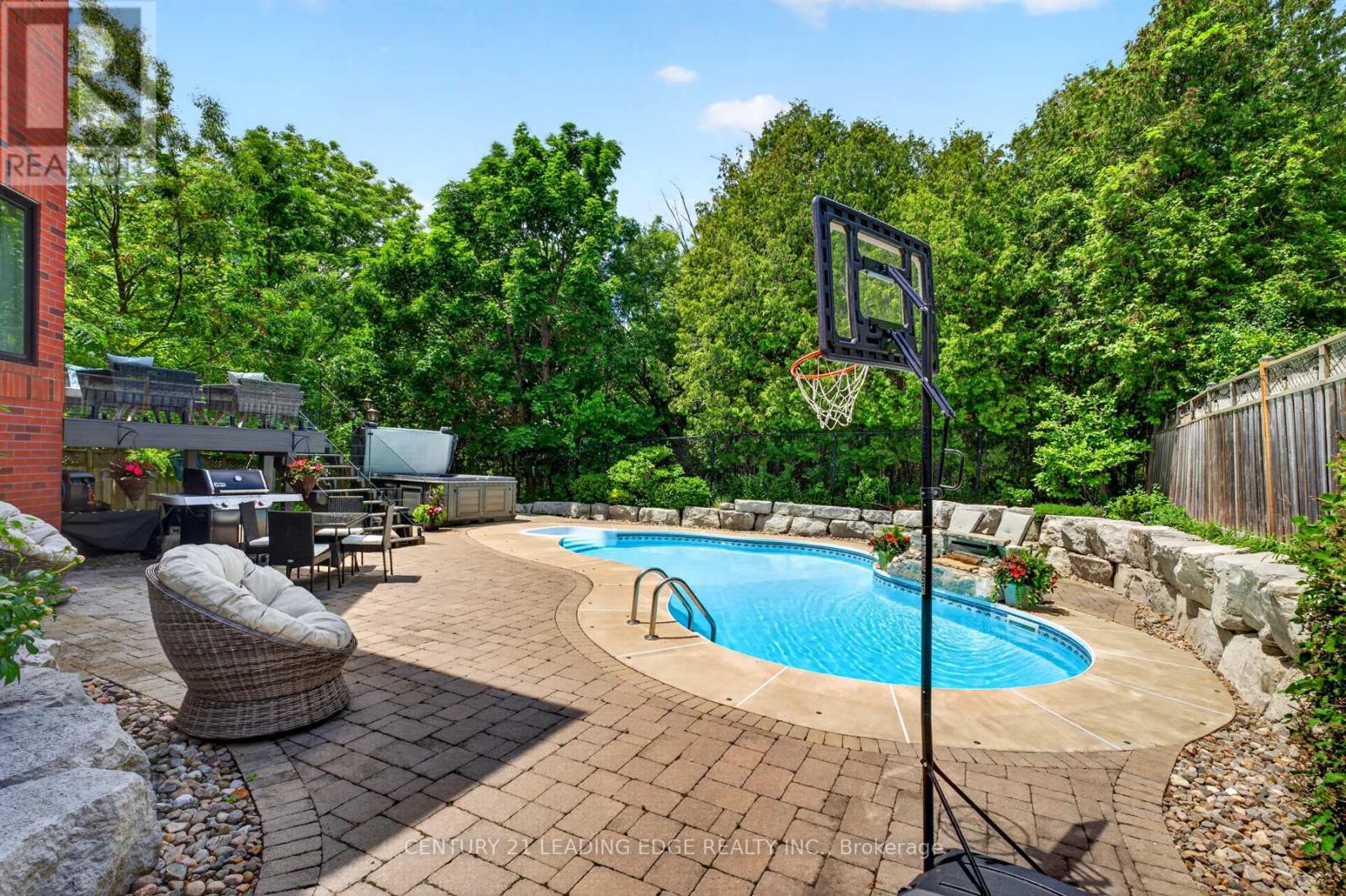 94 ROBERSON DRIVE - 46