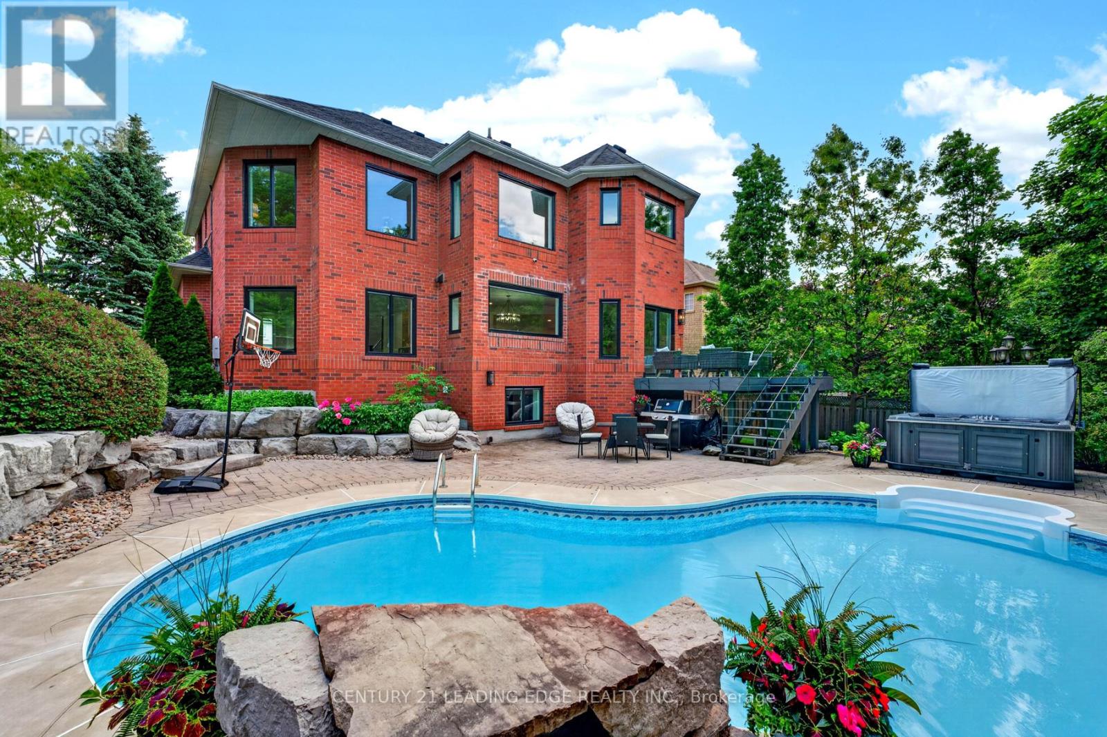 94 ROBERSON DRIVE - 47