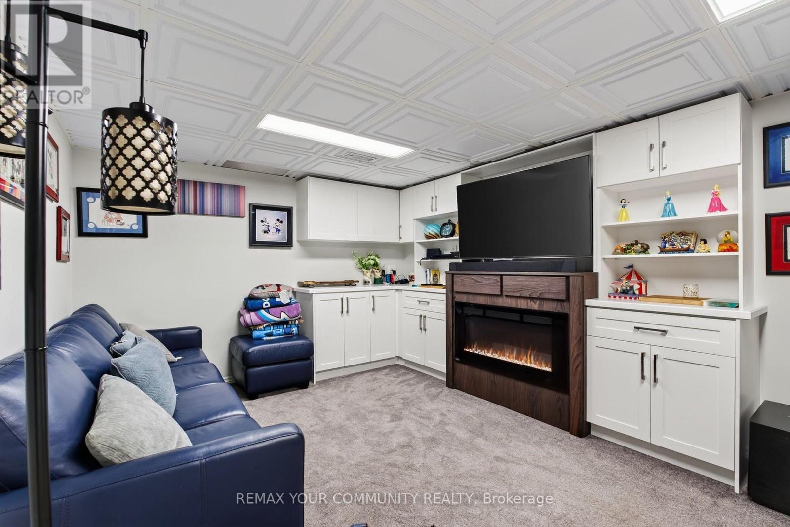6 STANDBRIDGE COURT - 13