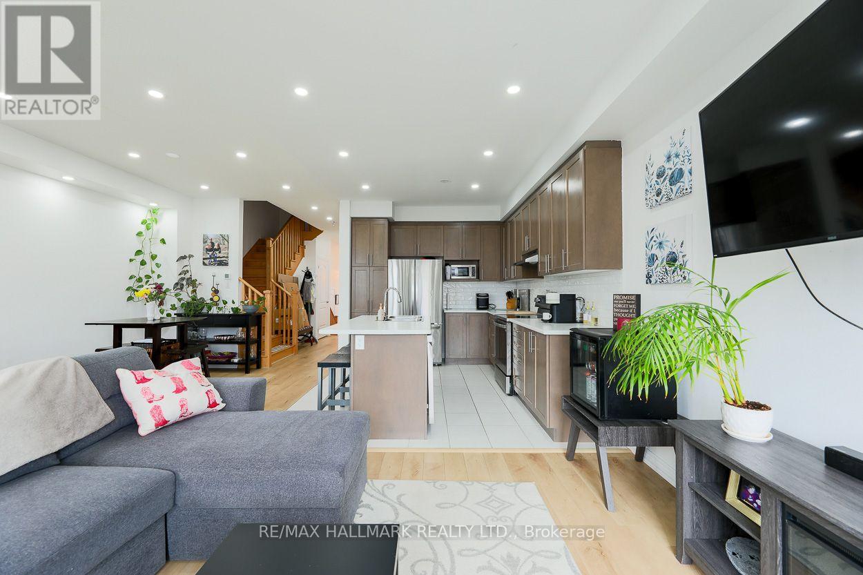 1090 LOCKIE DRIVE - 9