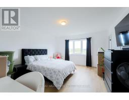 1090 Lockie Drive, Oshawa, ON L1L0R9 Photo 11