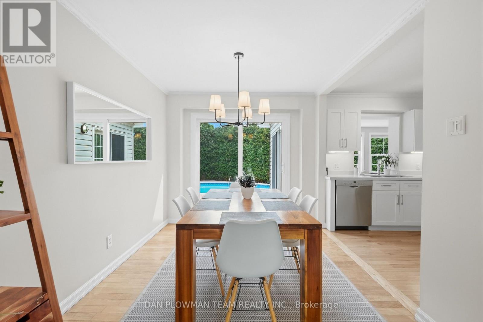 403 AMSTEL COURT - 10