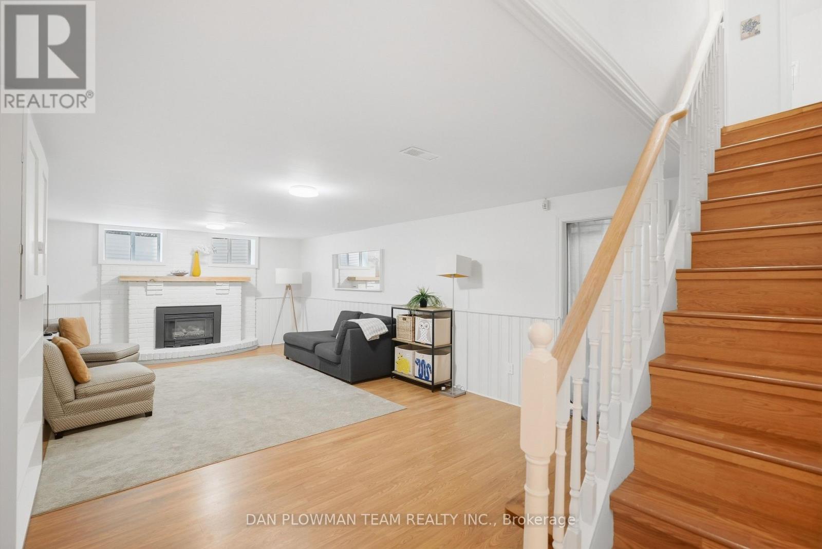 403 AMSTEL COURT - Image 35