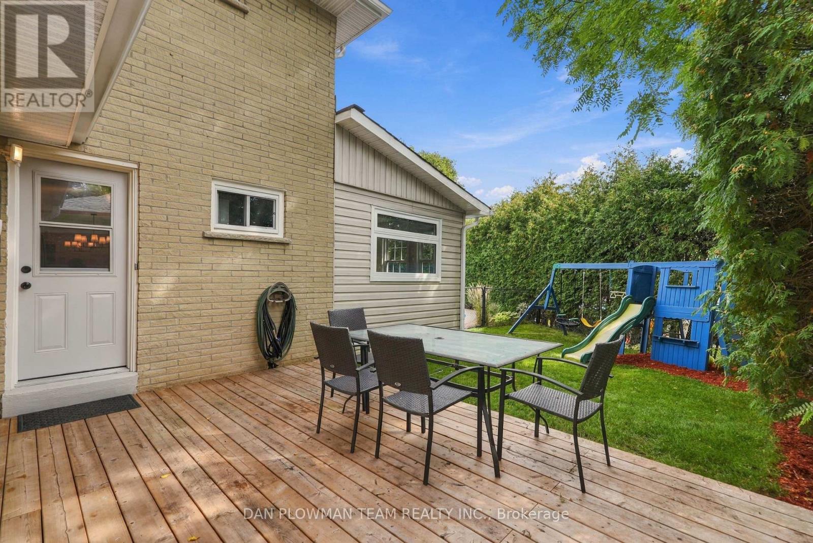 403 AMSTEL COURT - 43