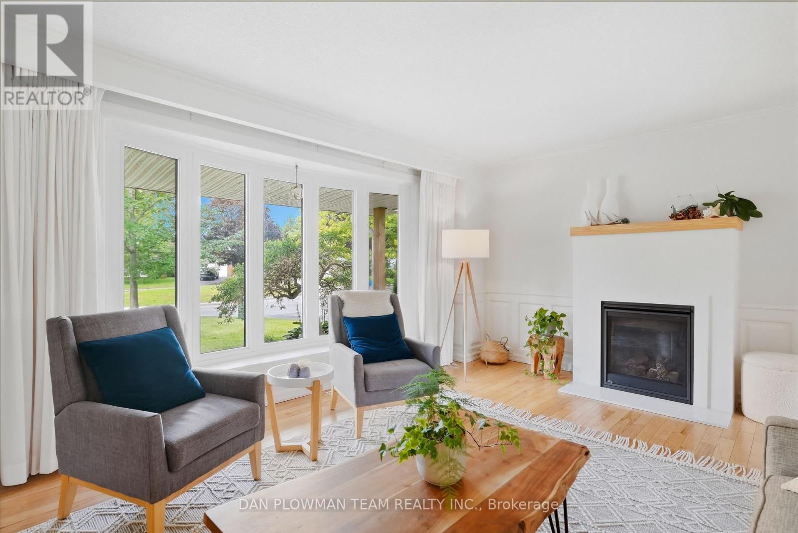 403 AMSTEL COURT - 7