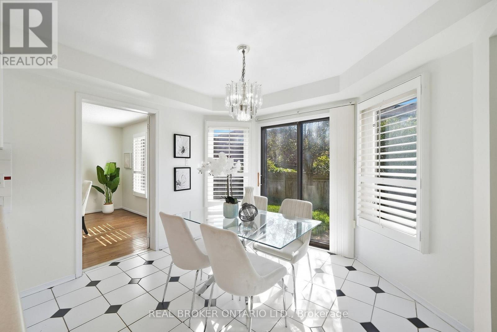 61 BLUENOSE CRESCENT - 11