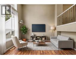 241 Elgin Gardens SE - photo 2
