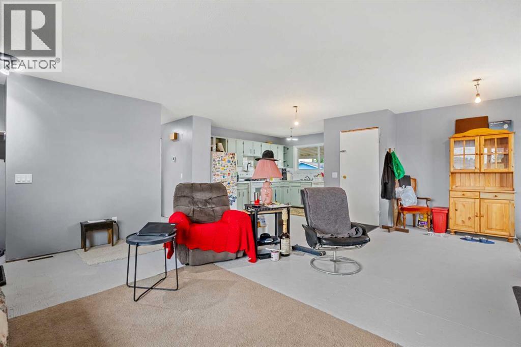 1219 68 Street NE, Calgary, Alberta, T2A5K6 — thumbnail 6