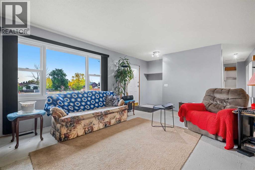 1219 68 Street NE, Calgary, Alberta, T2A5K6 — thumbnail 8