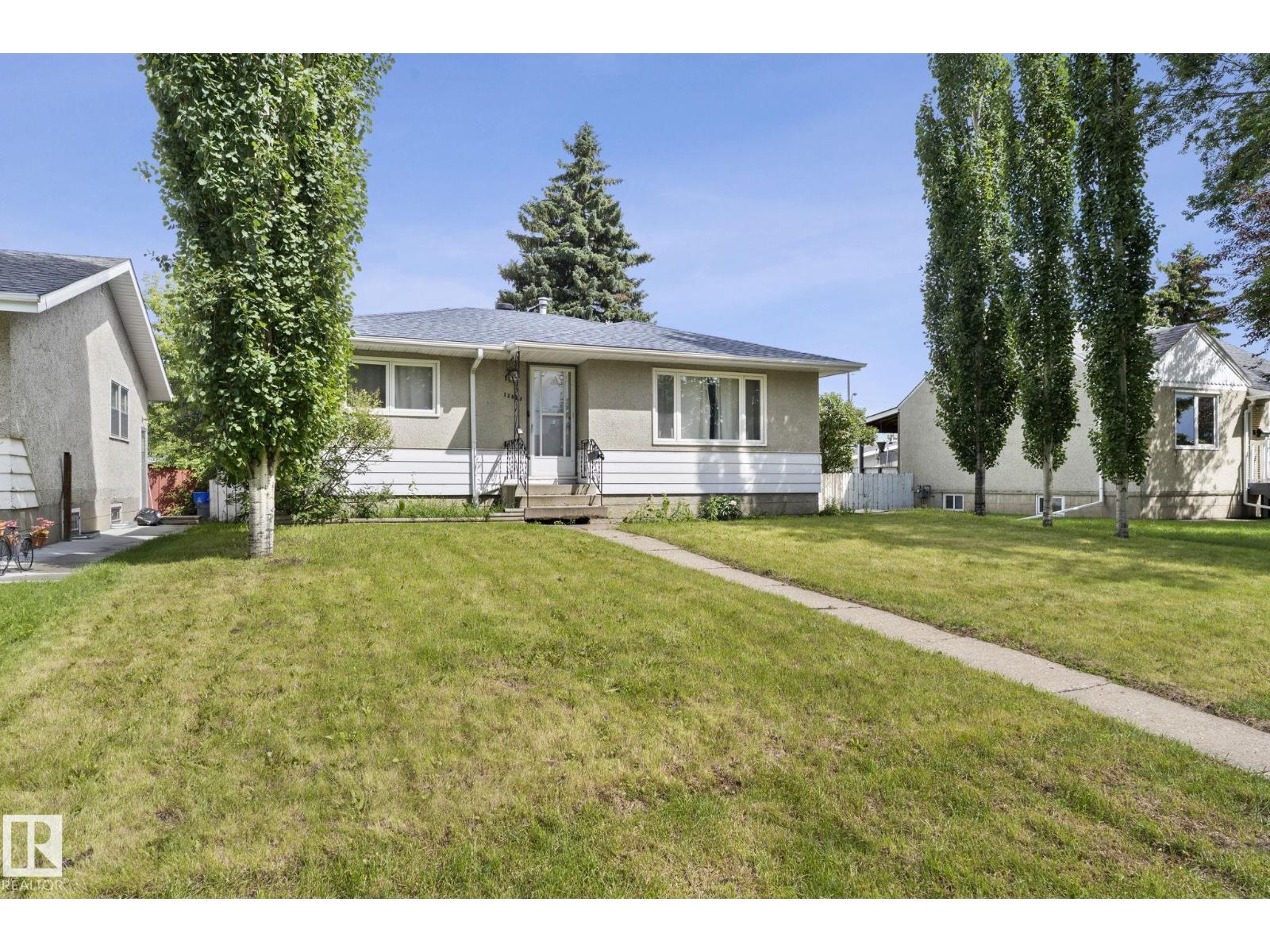 12823 88 ST NW - 3