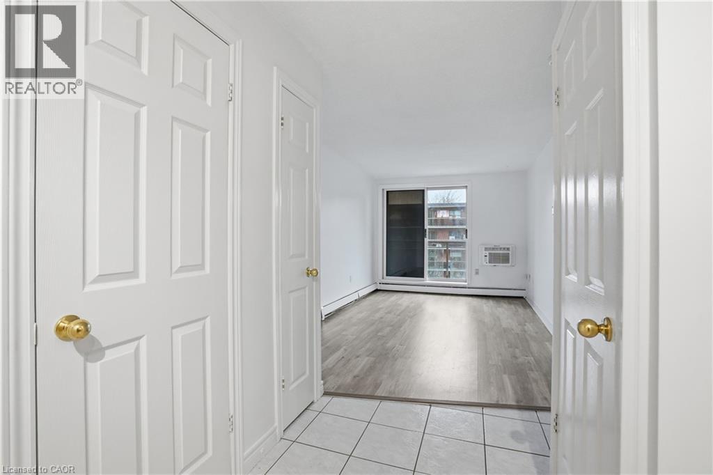 #401 30 SUMMIT Avenue - Image 10