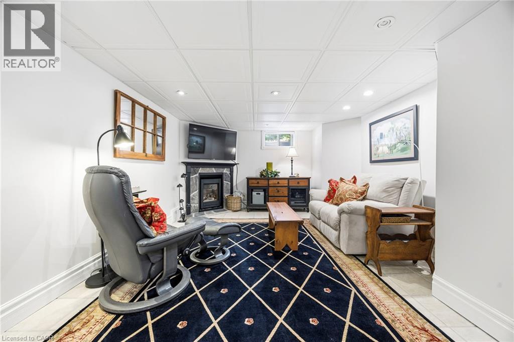 164 SHELDON Avenue N - Image 21