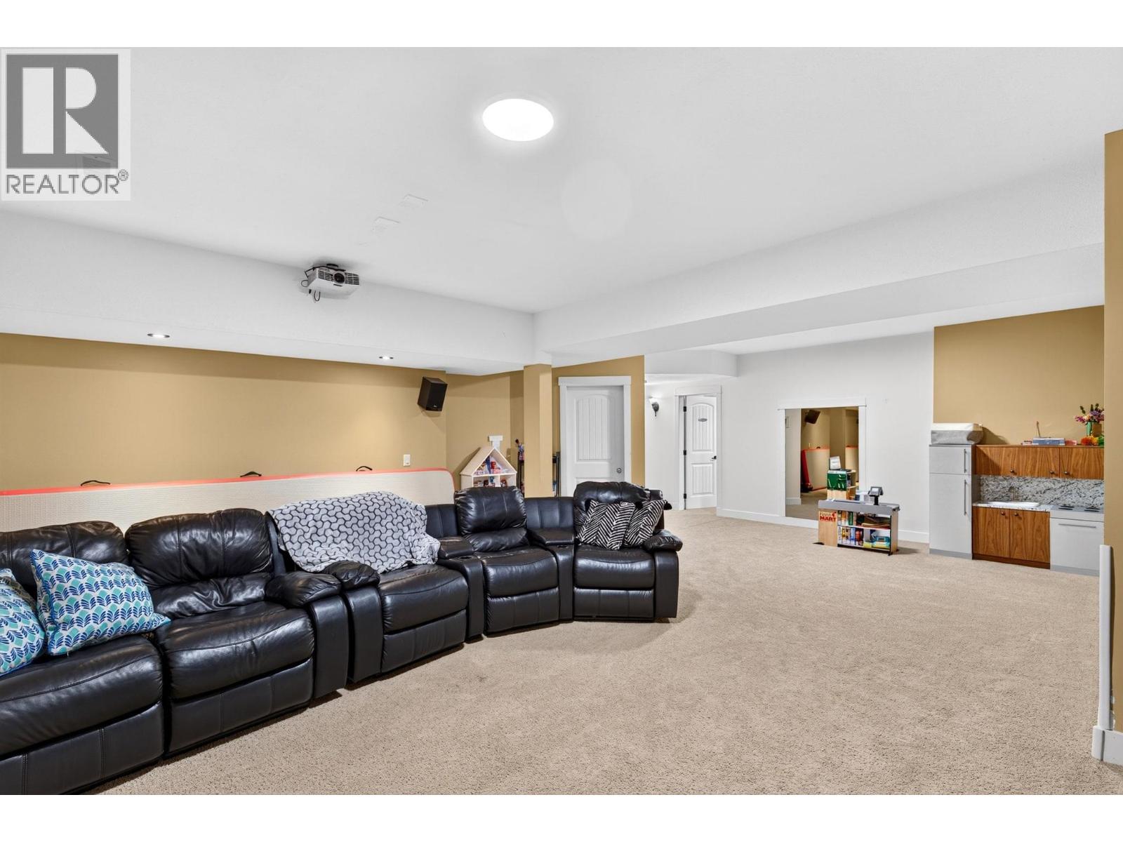 178 Terrace Hill Court, Kelowna