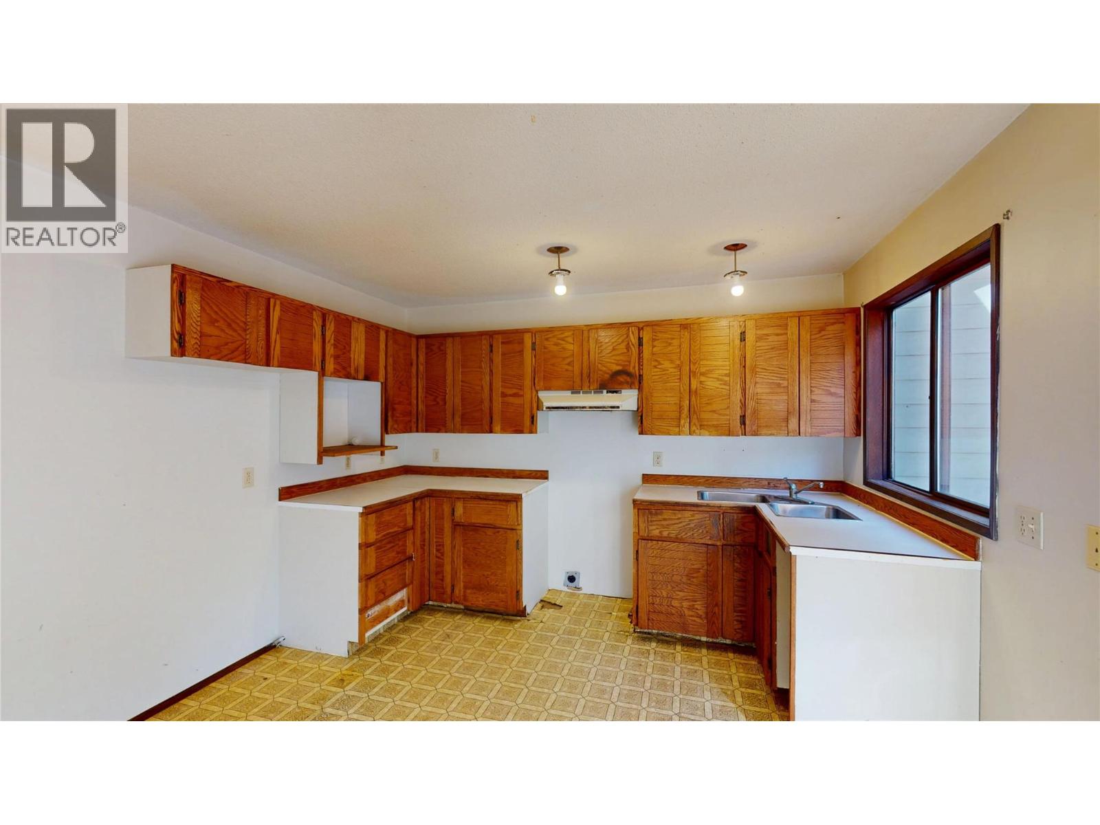 283 Kimbrook Crescent - 10
