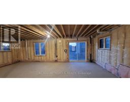 Laundry room - 10 Wraggs Road, Bradford West Gwillimbury, ON L3Z4N1 Photo 11