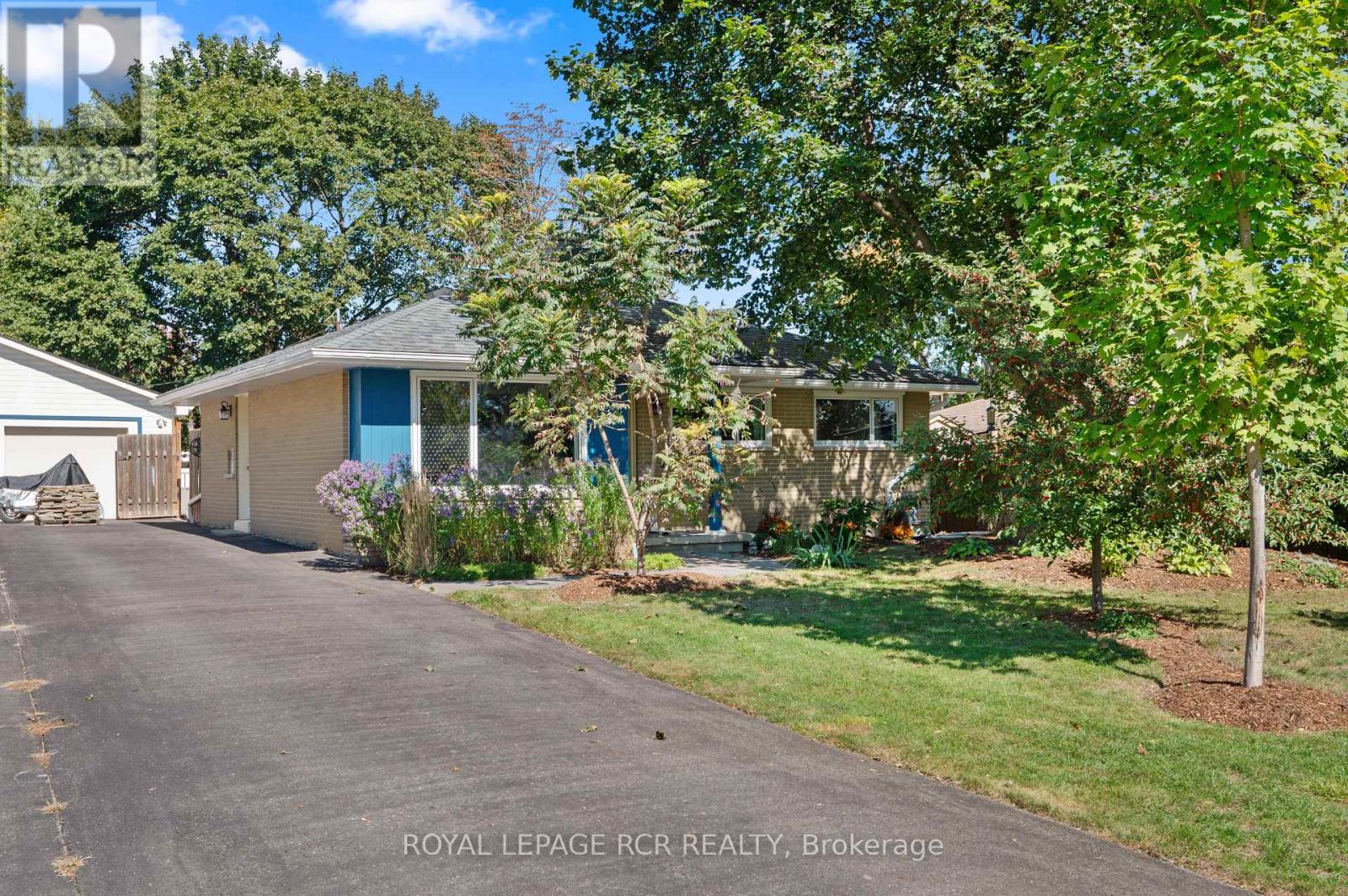 203 Zina Street, Orangeville, Ontario, L9W1E9, Orangeville, Ontario — photo 1 of 5