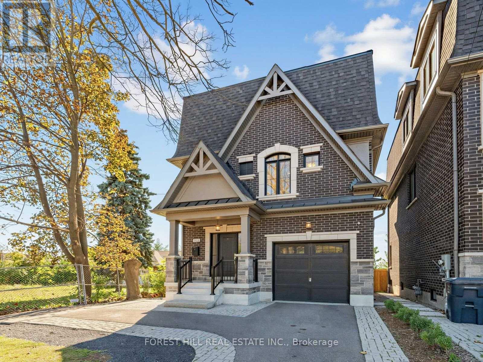 Photo of 2996 Weston Road