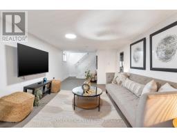 29 Blakley Avenue, Toronto, ON M6N3Y4 Photo 16