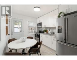 29 Blakley Avenue, Toronto, ON M6N3Y4 Photo 8