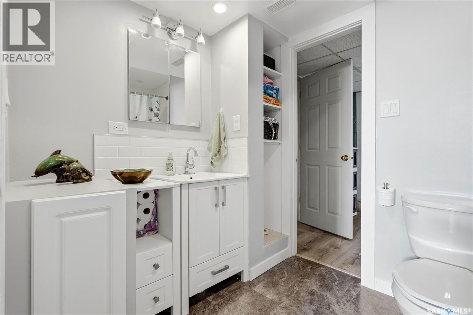 11 Dolphin BAY, Regina — photo 16