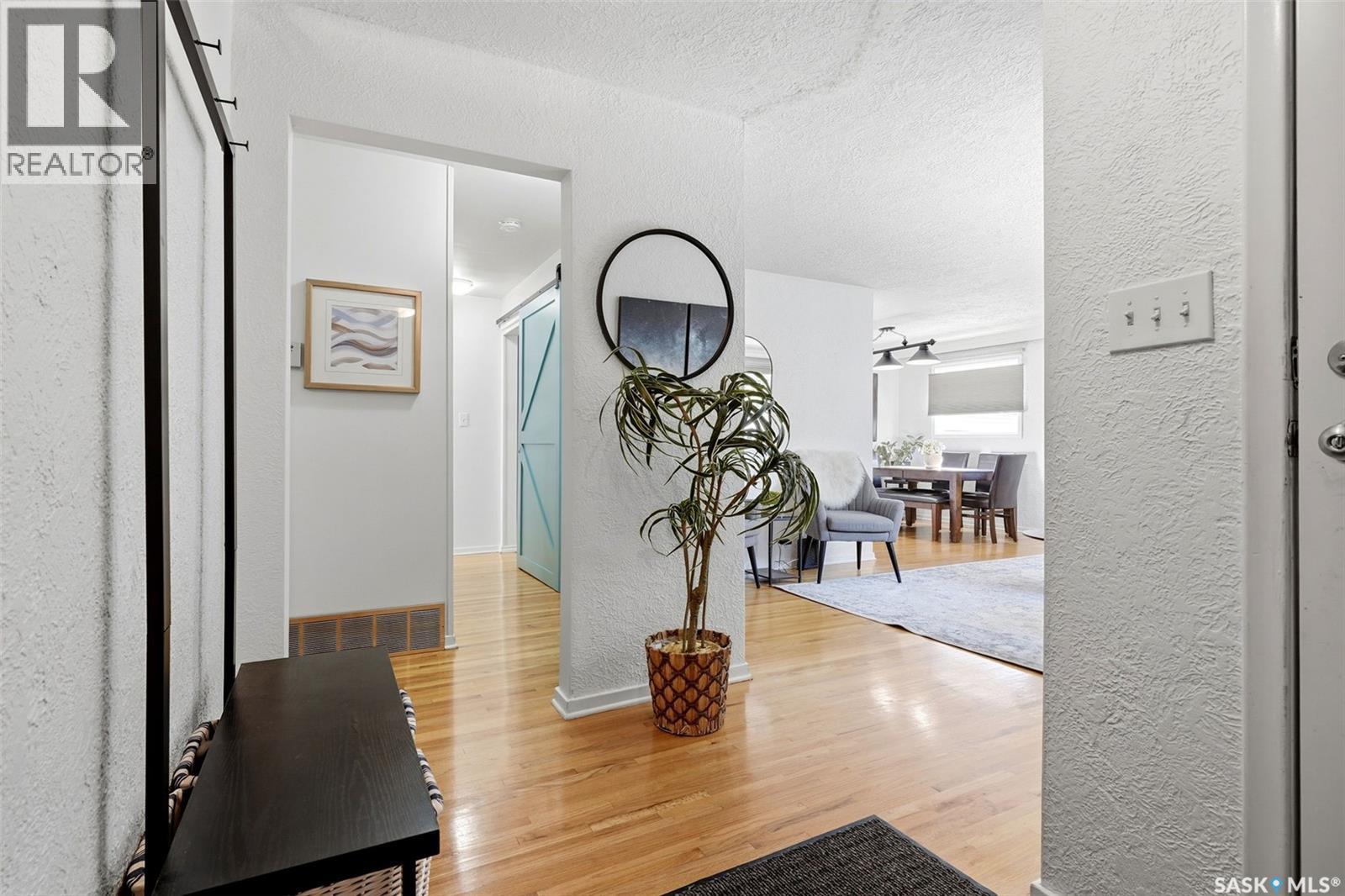 11 Dolphin BAY, Regina — photo 3