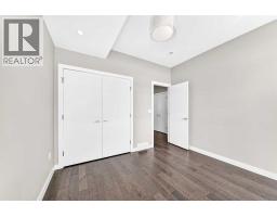 1317 20 Avenue NW - photo 16