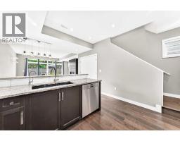 1317 20 Avenue NW - photo 6