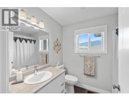 8901 Grizzly Crescent, Kamloops, BC V2C6T9 Photo 19