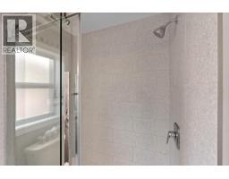 8901 Grizzly Crescent, Kamloops, BC V2C6T9 Photo 16