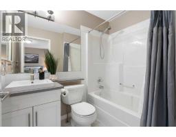 349 Douglas Glen Heath Se, Calgary, AB T2Z2W5 Photo 25