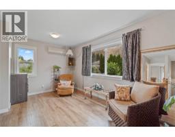 Bedroom - 2653 Sunset Drive, Kamloops, BC V2C4K4 Photo 14