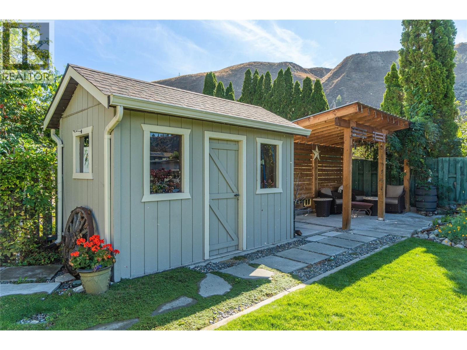 2653 SUNSET Drive - Image 23