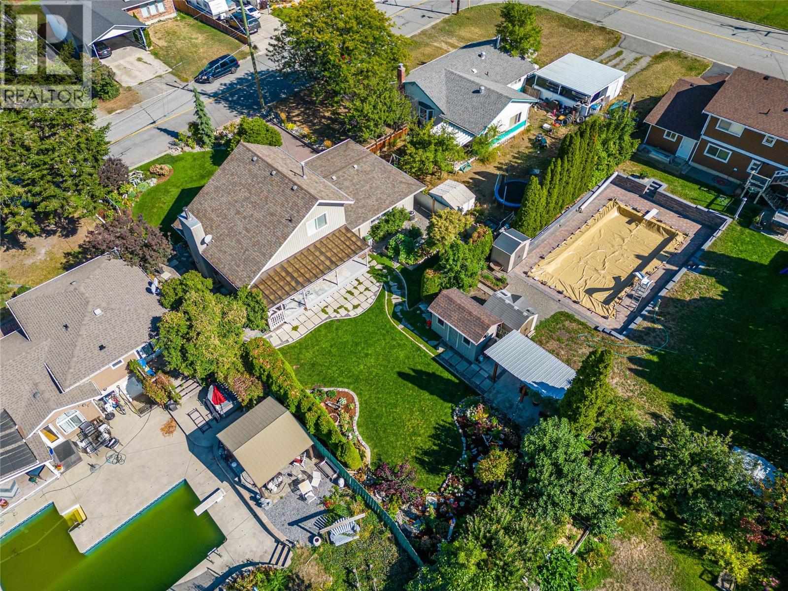 2653 SUNSET Drive - Image 36