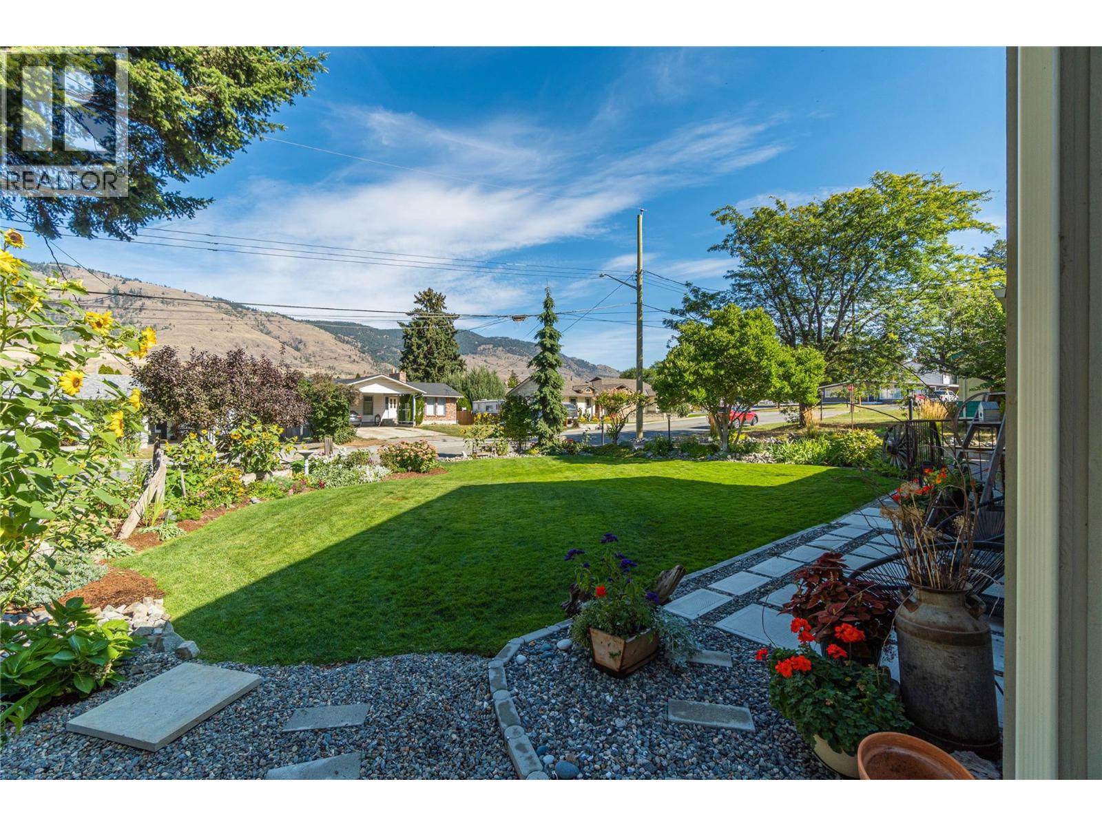 2653 SUNSET Drive - Image 43