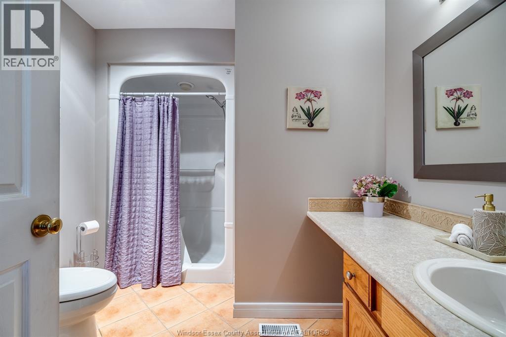 97 Theresa TRAIL - 18