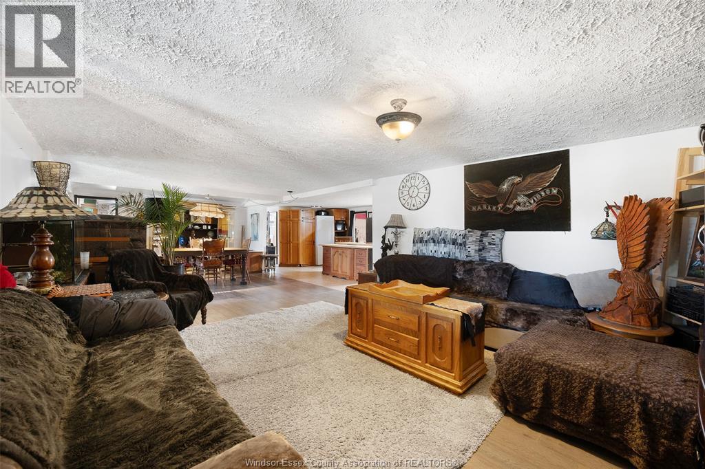 8865 HOWARD AVENUE, LaSalle — photo 11