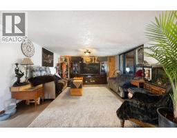 Living room - 8865 Howard Avenue, Lasalle, ON N0R1L0 Photo 10