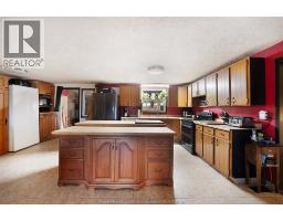 8865 Howard Avenue, Lasalle, ON N0R1L0 Photo 14